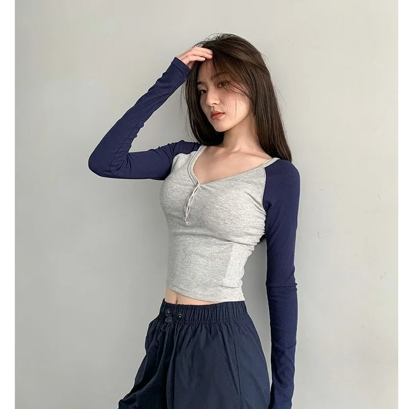 

Женская футболка контрастного цвета с v-образным вырезом и длинными рукавами, рубашка с рукавами реглан на талии, пуловер на пуговицах, топ