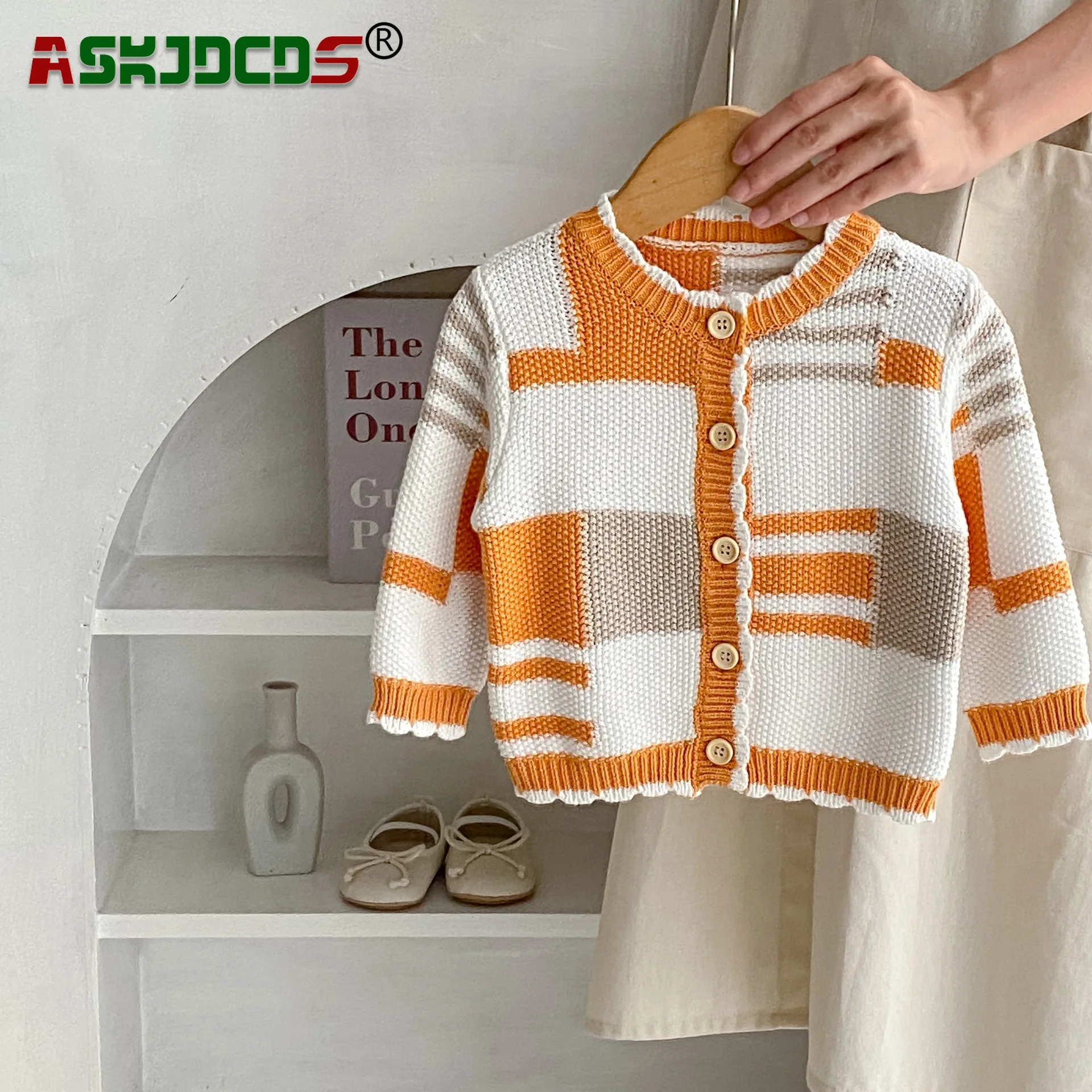 

2023 Autumn Sweater 0-3Y Newborn Baby Girls Full Sleeve Geometric Contrast Knitted Top Single-breasted Coat Infant Kids