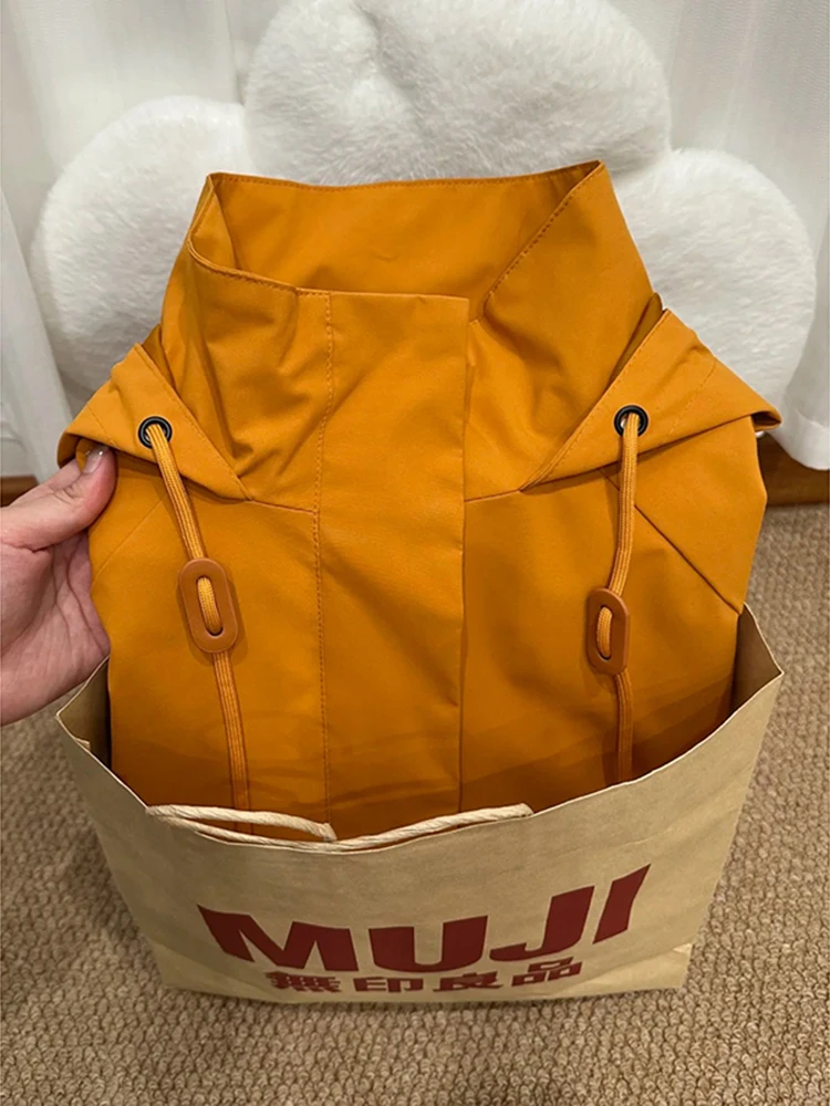 

На открытом воздухе Soft ell Jaet ex Водонепроницаемая ветрозащитная рабочая одежда для пешего туризма и скалолазания Пальто желтого цвета всасывающего цвета Подходит для длинной...