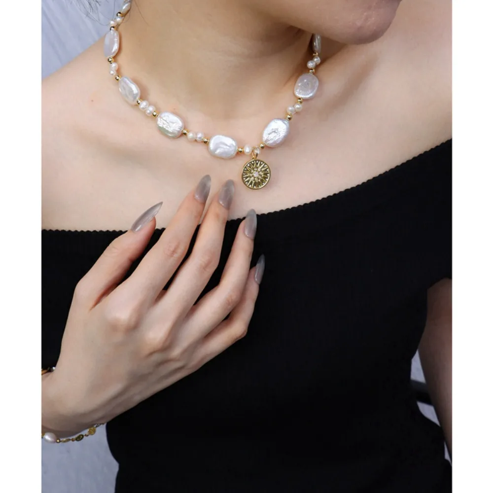 Trend Middle Ages Natural Baroque Pearl Necklace Clavicle Chain Retro Statement Star Coin Pendant Short Necklace