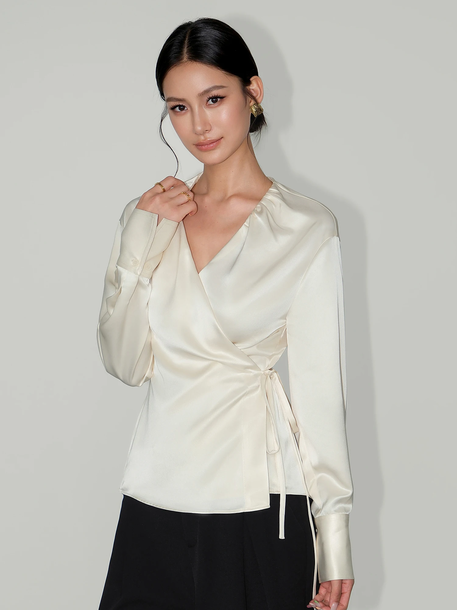 

NEVA HU Satin Long Sve V-Ne Women's irt Waist-Cinching Belt High-End Feelings Personali Top Commute Sle Polyester ...