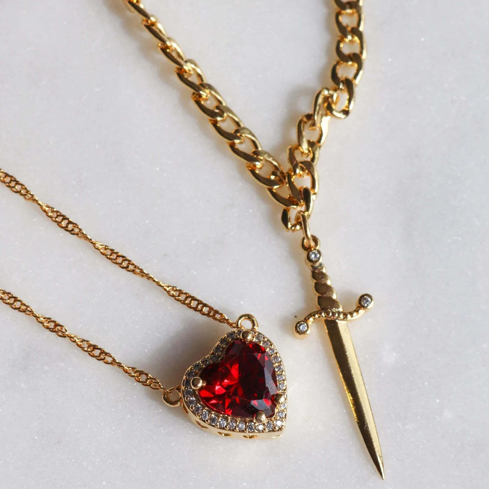 Vintage Gothic Pendant Necklace For Women Trendy Dagger Heart Collarbone Chain Girls Fashion Jewelry Neck Accessory Neck Chain