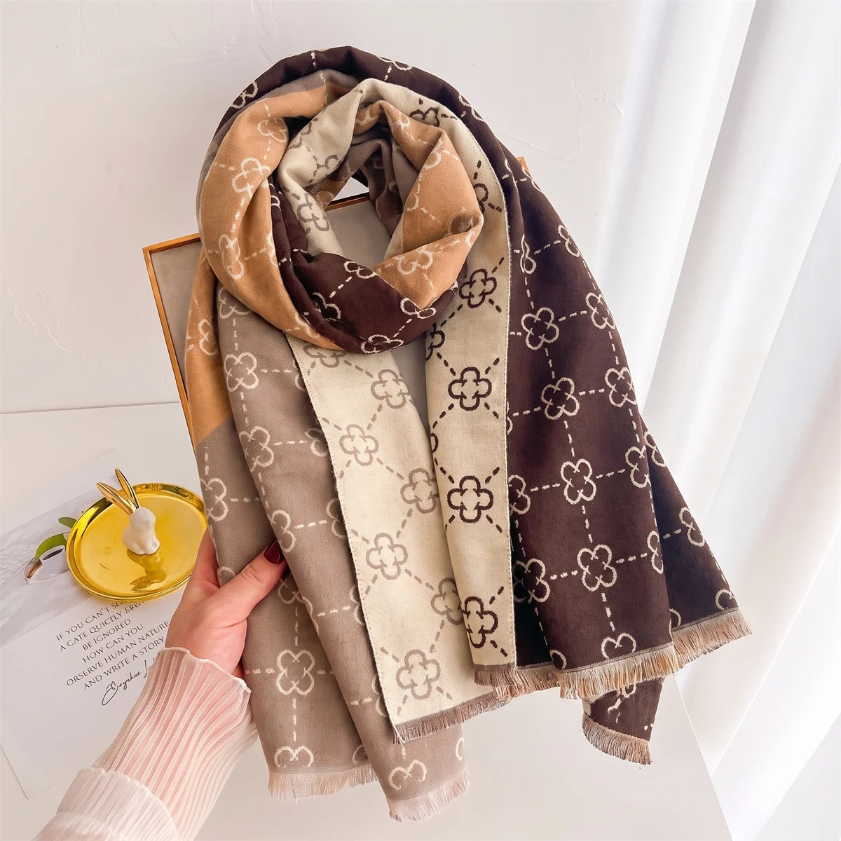 Winter Women Print Scarf Color Block Tassel Shawl Soft Thick Warm Ladies Large Long Neck Wrap Fashion Scarves for Daily Wear