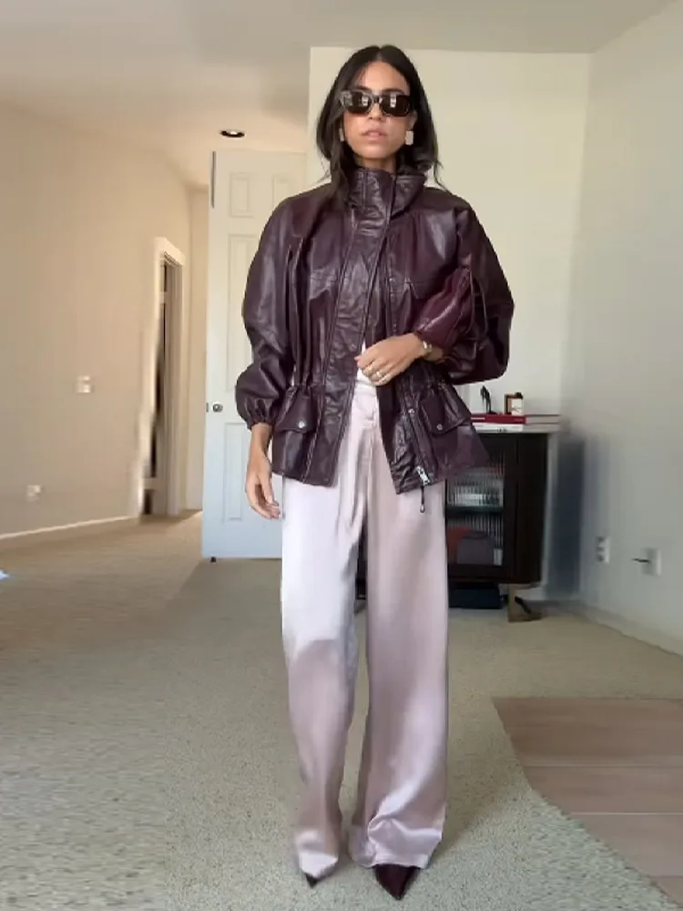 سترة نسائية ذات ياقة ثابتة من جلد البولي يوريثان بتصميم عتيق سترات نسائية عصرية باللون النبيذي واحدة الصدر مع حزام الخصر للسيدات 2025 ملابس خارجية أنيقة للشارع