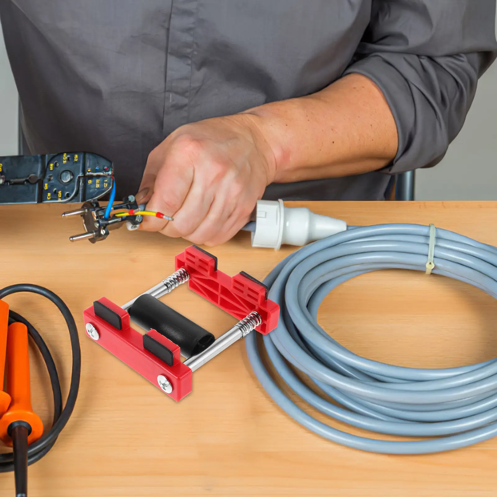 Electrician Wire Threading Tool Single-Person Operation Cable Puller Efficient Smooth Wire Pulling Aid for Junction Boxes