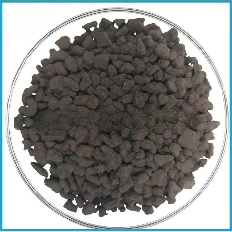 Granular HOPCALITE black brown is used for the rapid removal of CO in confined spaces.