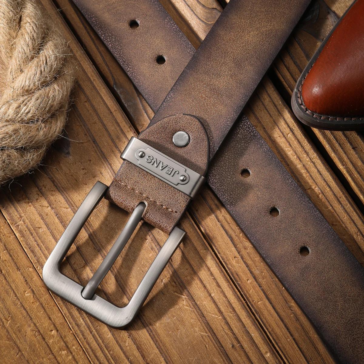 1 PC Men's Casual Belt - Classic Retro Button Closure PU Belt - Suitable for Daily Use or Professional Settings