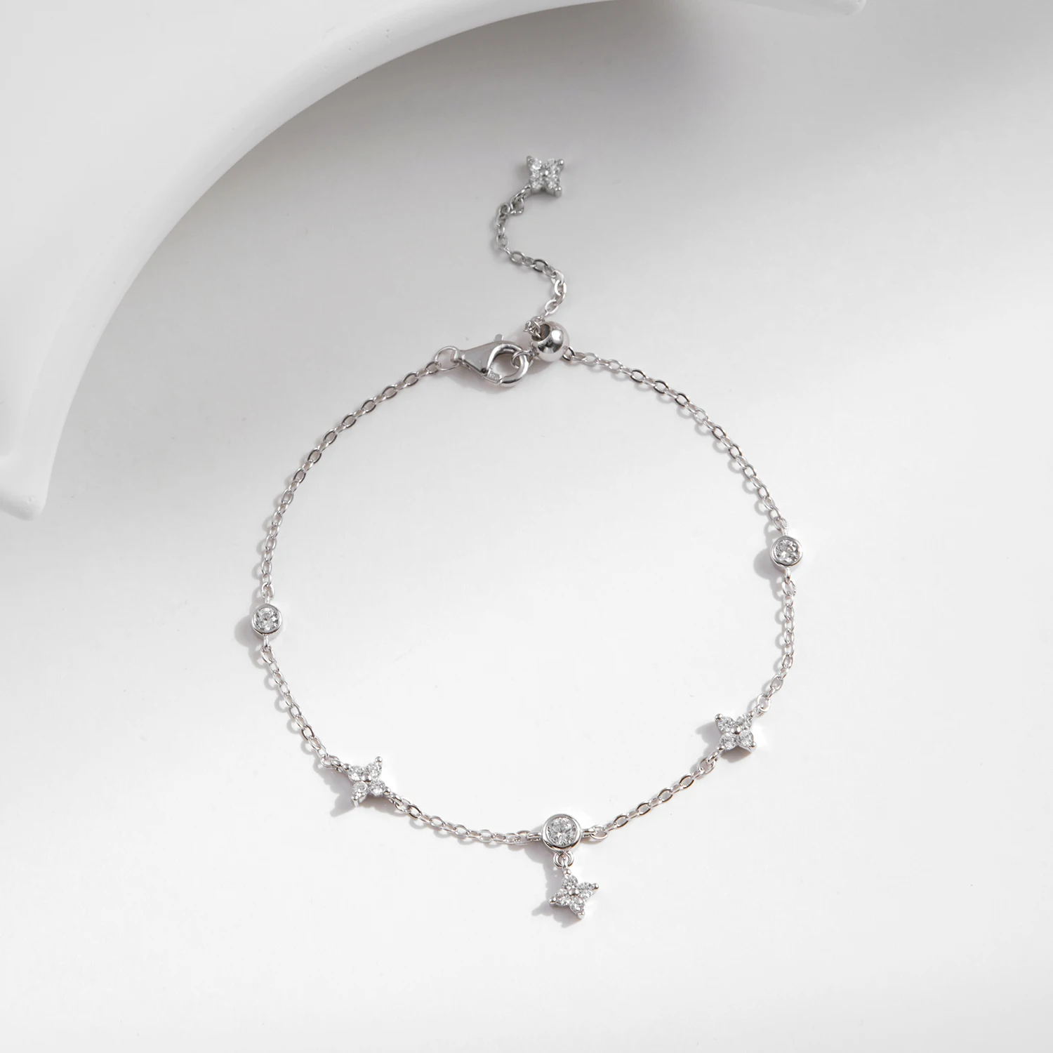 MODIAN Sparkling CZ Bracelet 925 Sterling Silver Delicate Four Leaf Clover Charm Bracelet For Women Fine Jewelry Vacation Gift