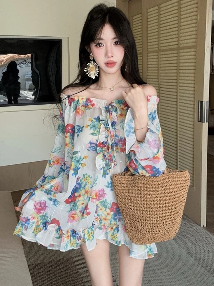 

Floral Print Loose Straight Tube Sleeveless Neckline Chiffon Top Women's Fashionable Casual Long Sleeve Bell Sleeve Blouse