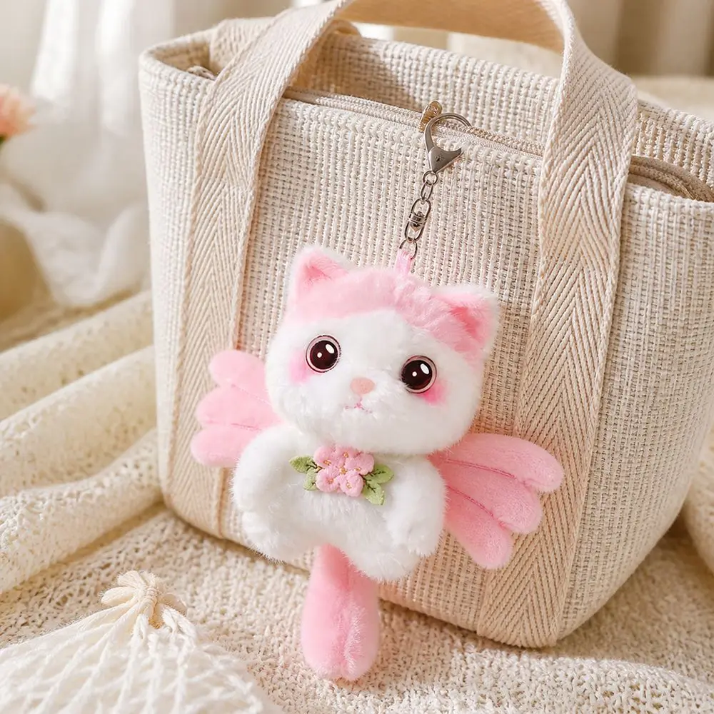 Kitten Pendant Cat Keychain Metal Clip Soft Winged Cat Pendant Furry Texture Realistic Kitten Shape Stuffed Kitten Keychain