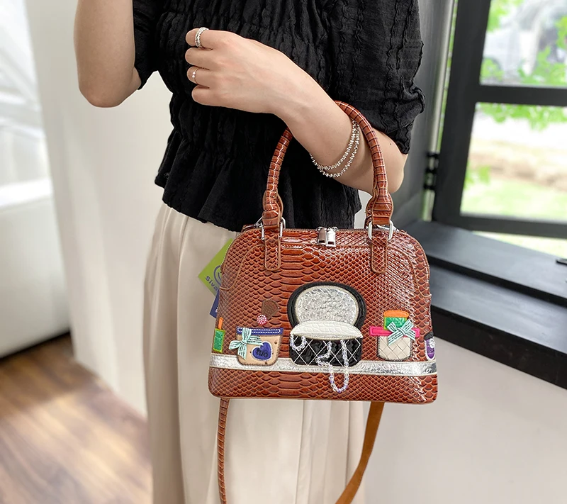 2023 High Quality Embroidered Fabric Handbag for Women Luxury Designer Crossbody Bag Cute Push Shoulder Bag