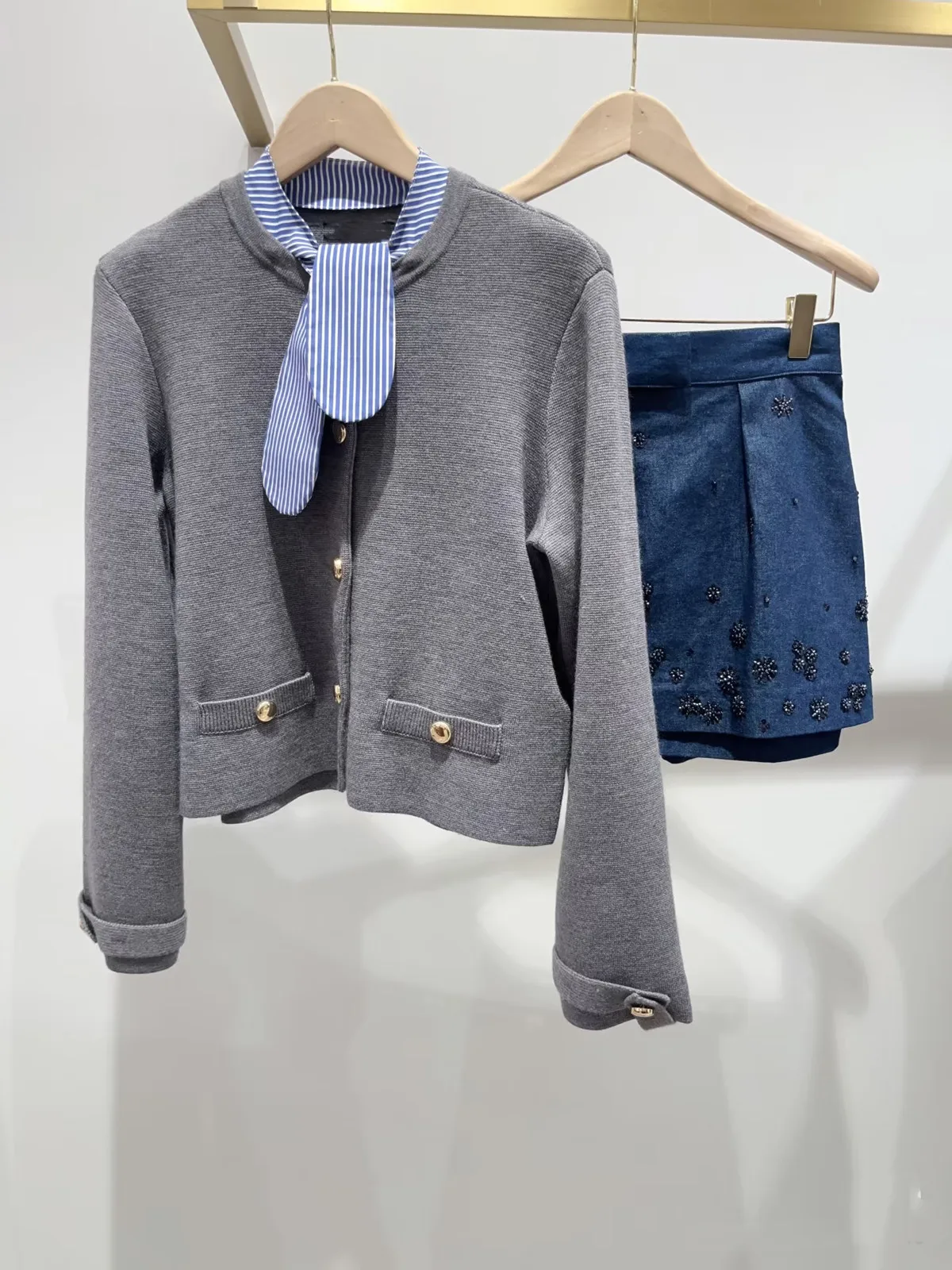 

Элитная версия: Вязаный кардиган с отстегивающимся воротником, на одной пуговице, темно-синий, модный, в французском стиле, стандартный крой