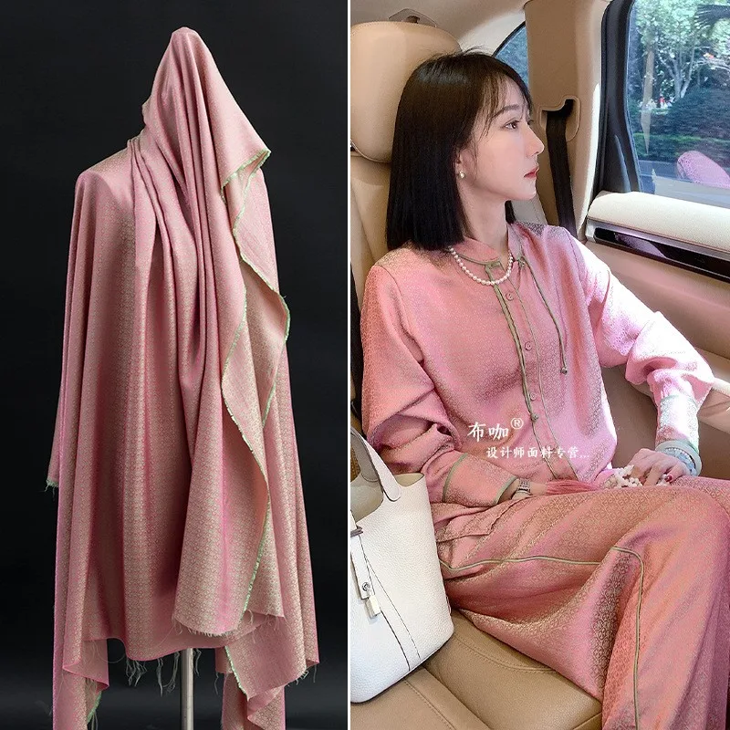 

Дизайнерское платье-ципао/ханьфу из жаккардовой ткани с градиентом розового и зеленого цветов в китайском стиле для пошива одежды