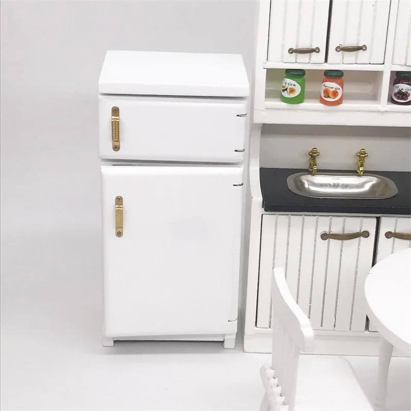1:12 dollhouse Mini Home, miniature furniture scene, mini furniture, white refrigerator