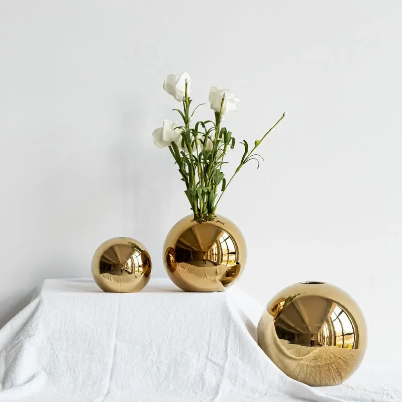 Electroplated Golden Ceramic Flower Vase Light Luxury Floral Container Elegant Art Ornament For Home Living Room Tabletop Decor