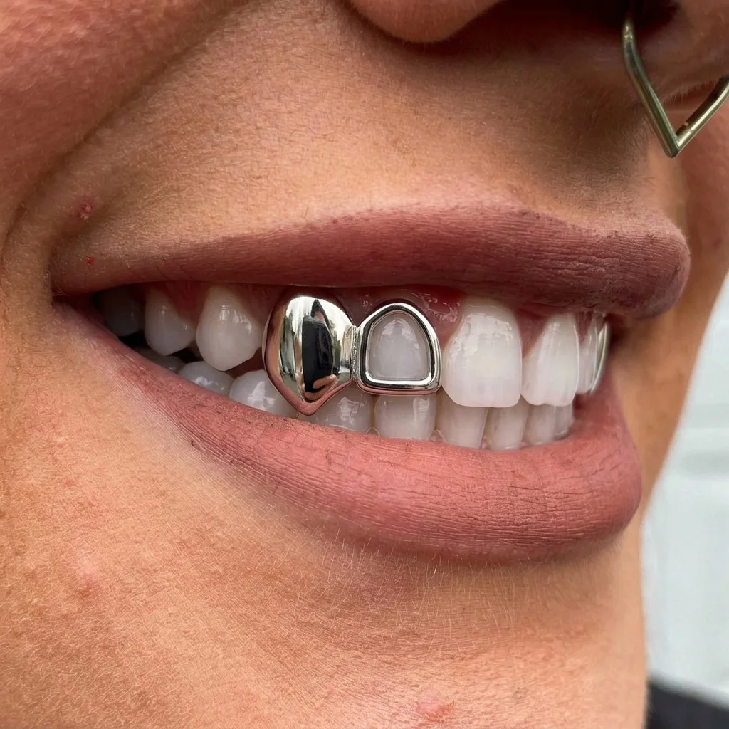 GUCY Hip Hop Double Cap Fang Grillz Yellow Gold Color Plated Canine Two Tooth Upper Top Left Fangs Hollow Vampire Teeth Grills