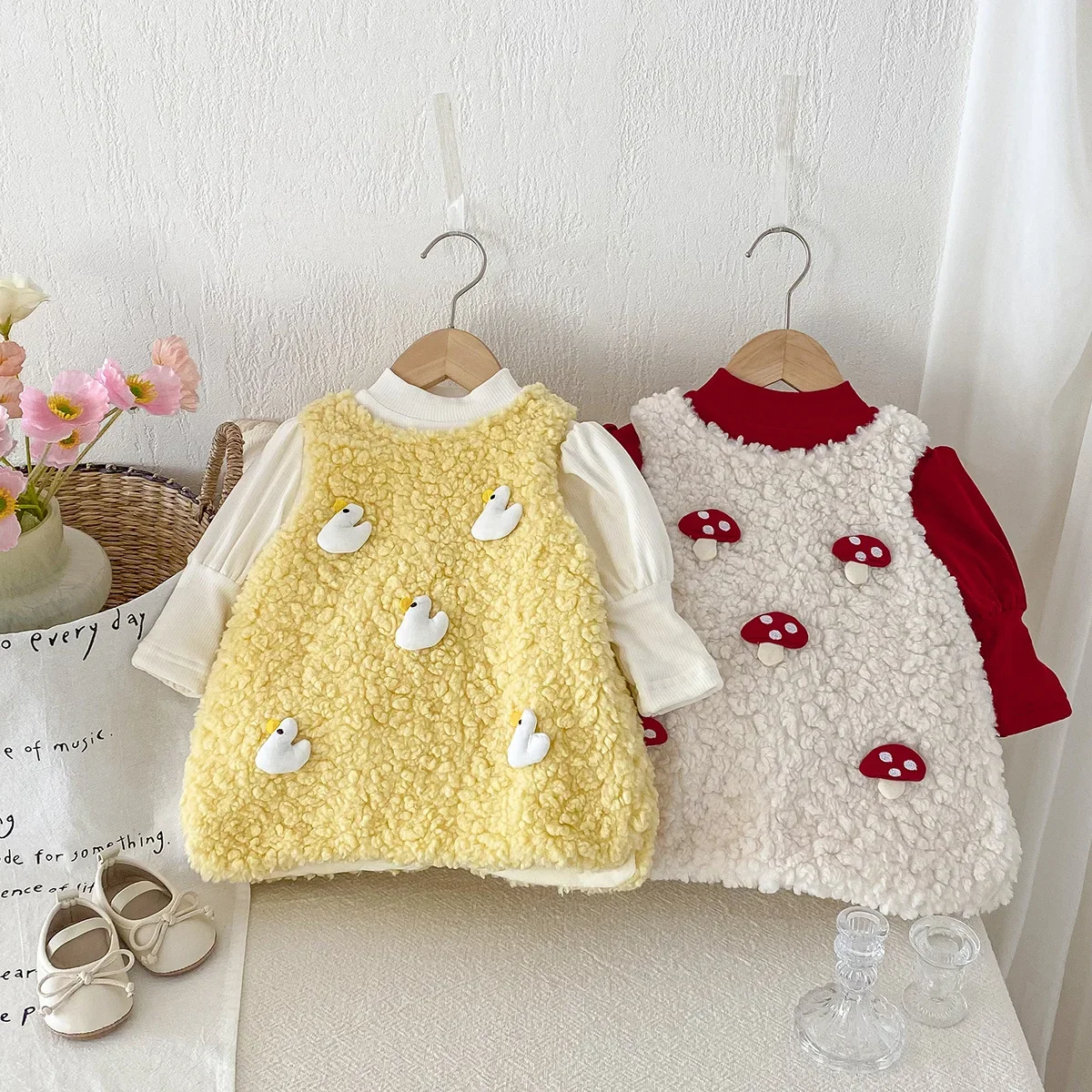 Baby Vest Dress Girls Baby Clothes Autumn and Winter Clothes Fashion Cute Cartoon Base Shirt Thickened Velvet