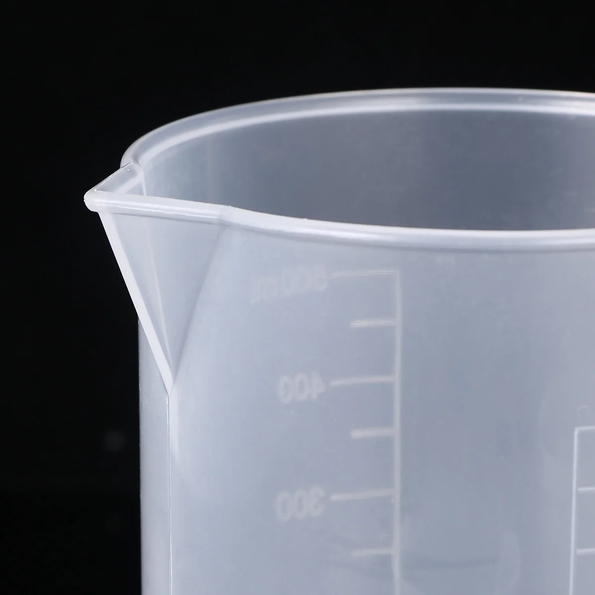 

4pcs Measuring Beaker Plastic 50Ml 100Ml 250Ml 500Ml Liquid Container Graduations Easy Pour Spout Reusable Tool For