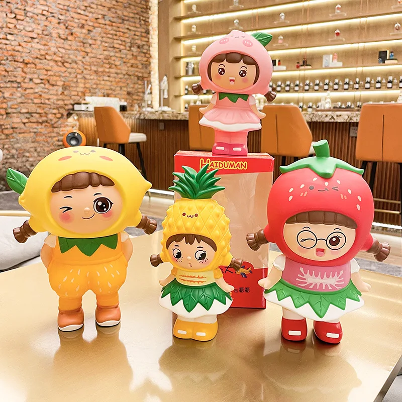 

miniso The beautiful girl piggy bank has a large storage capacity and an exquisite and cute female desktop