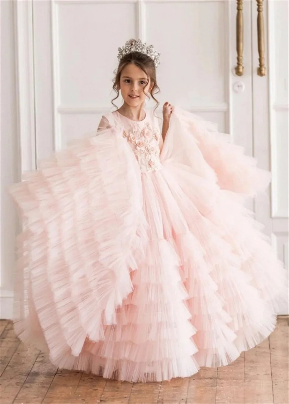 

Lovely Flower Girl Dress Light Pink Tulle Puffy Tiered Bow for Wedding First Communion Gown Kids Birthday Party Princess