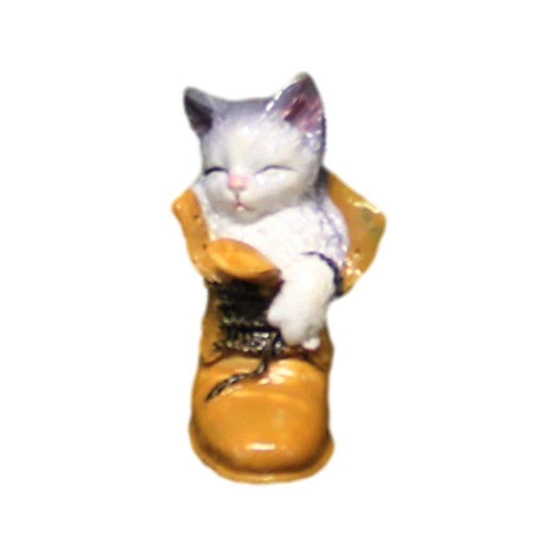 Resin Decoration Sleeps in Boot Animal Figurines Accessories Gift