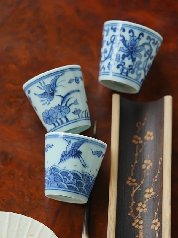 

Hand-Painted Blue And White Porcelain Tea Cup Single Cup for Drinking Tea High-End Men's And Women's Styles from Jingdezhen