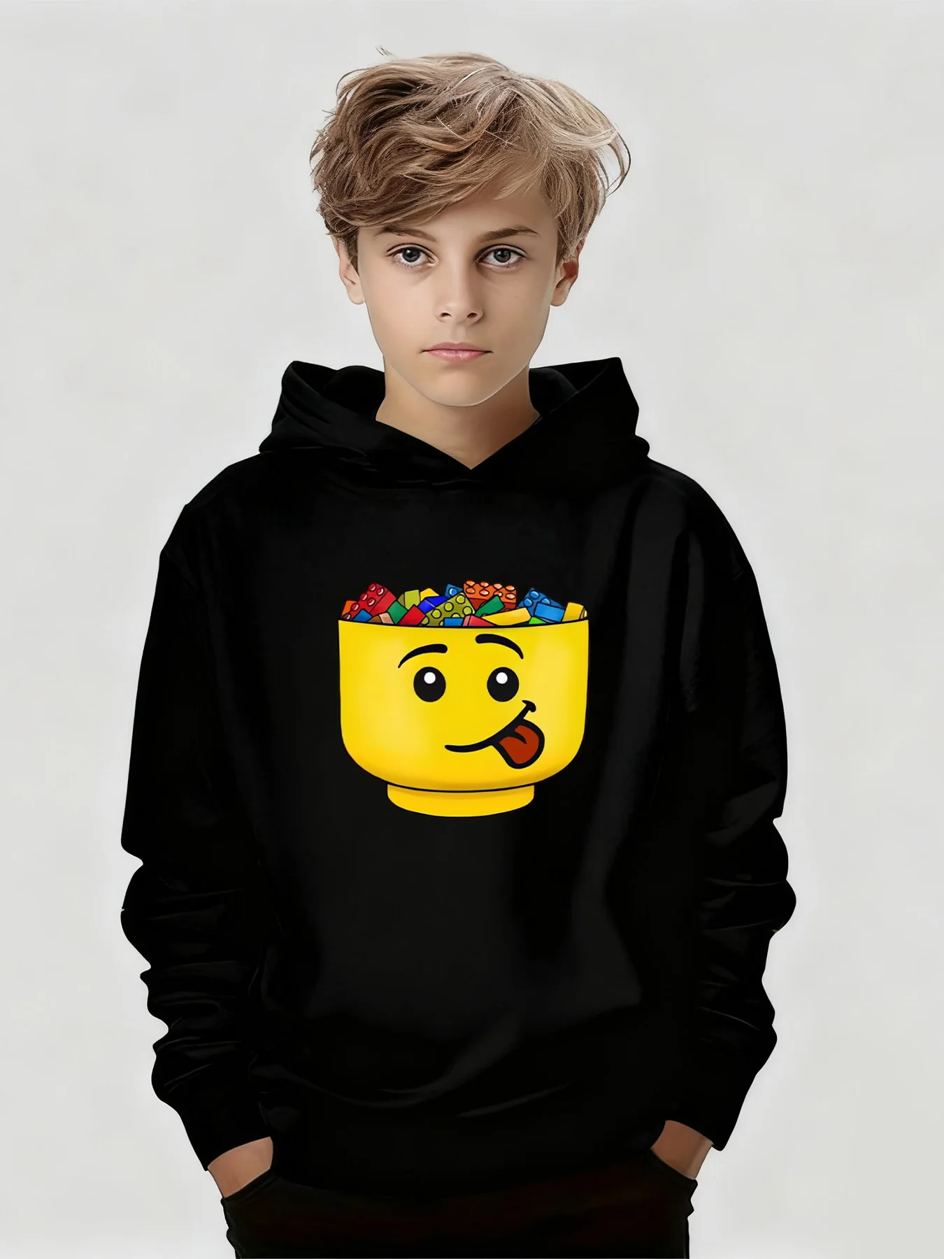 Estampado divertido del cuenco de cereal de la expresión, sudadera con capucha negra de los niños del estilo de la historieta divertida