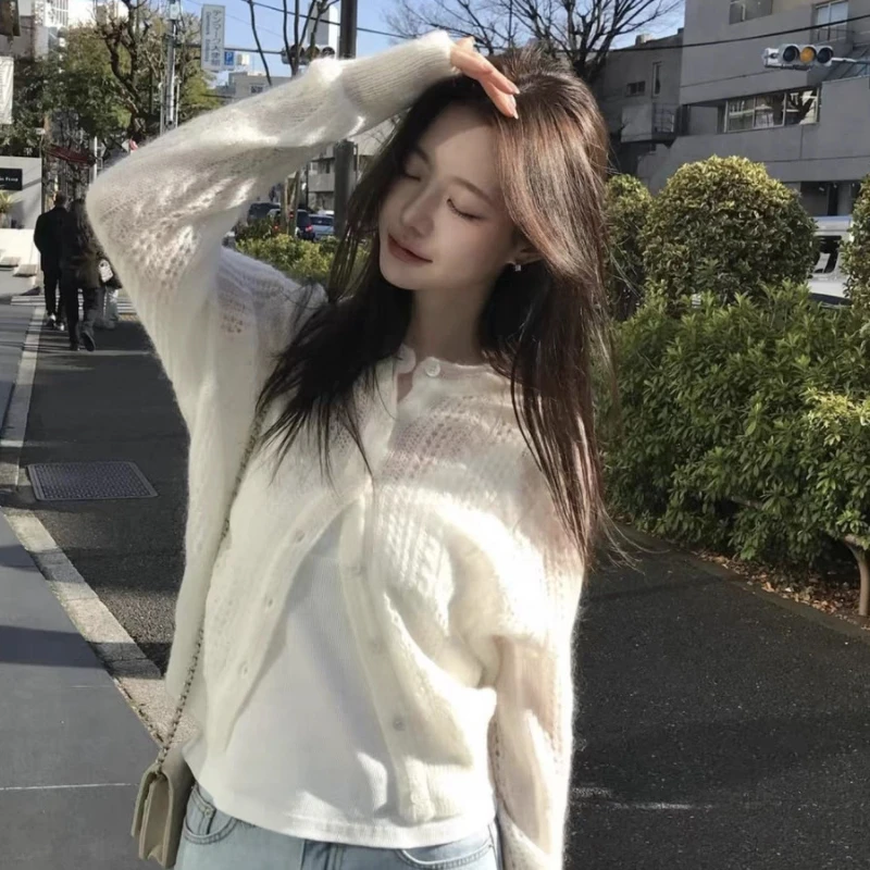 

Sweet Soft round Neck Hollow out Knitted Open Cardigan Shirt Half Skirt Spring New Arrival Dongda Gate Casual Sportswear Set