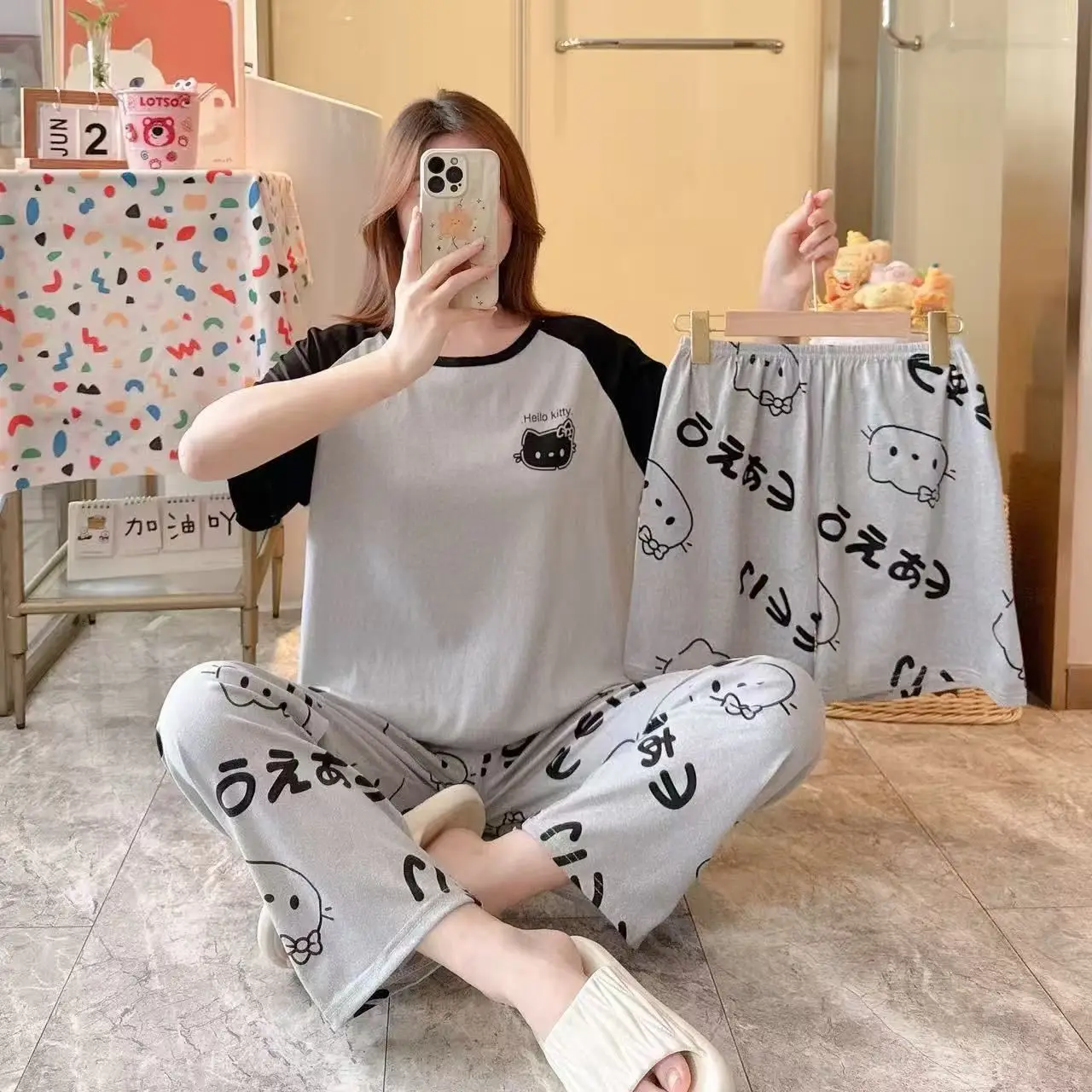

Новые аниме-пижамы Hello Kitty с мультяшным принтом для женщин, летний комплект из 3 предметов: футболка, шорты и брюки, домашняя одежда в стиле кавайи