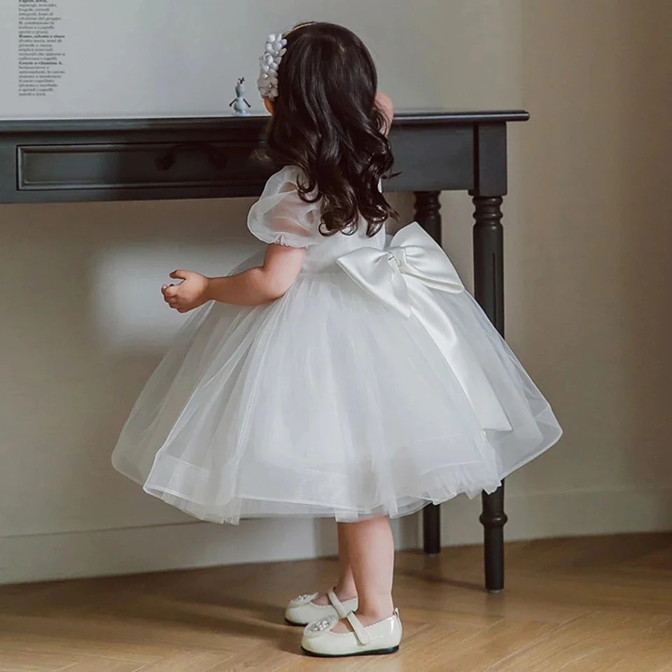 Lovely White Flower Girl Dresses For Wedding Birthday Party Tulle Puffy Beading Knee Length Bow First Communion Gowns Wear