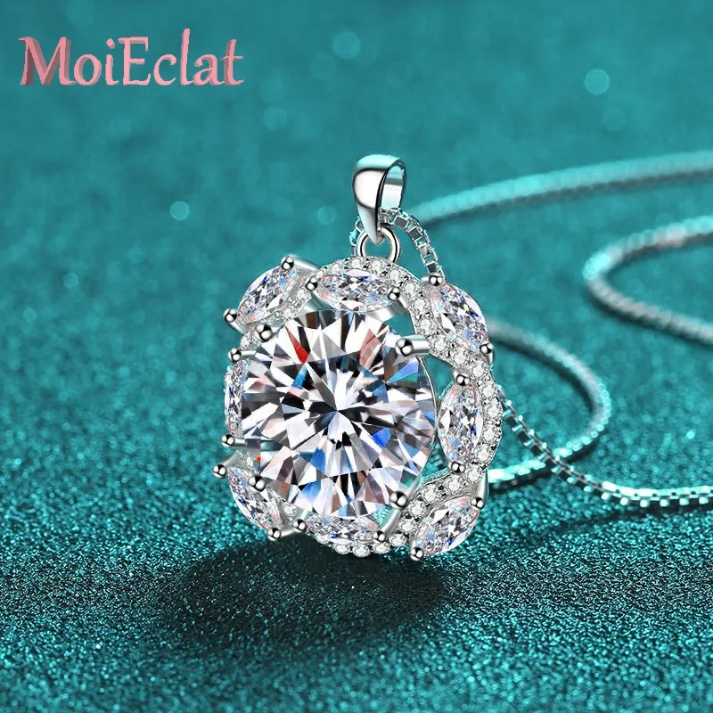 

10 Carat Moissanite Pendant Necklaces for Women, Fine Jewelry Symbolic Infinity Design Platinum PT950 Clavicle Chain + Box Chain