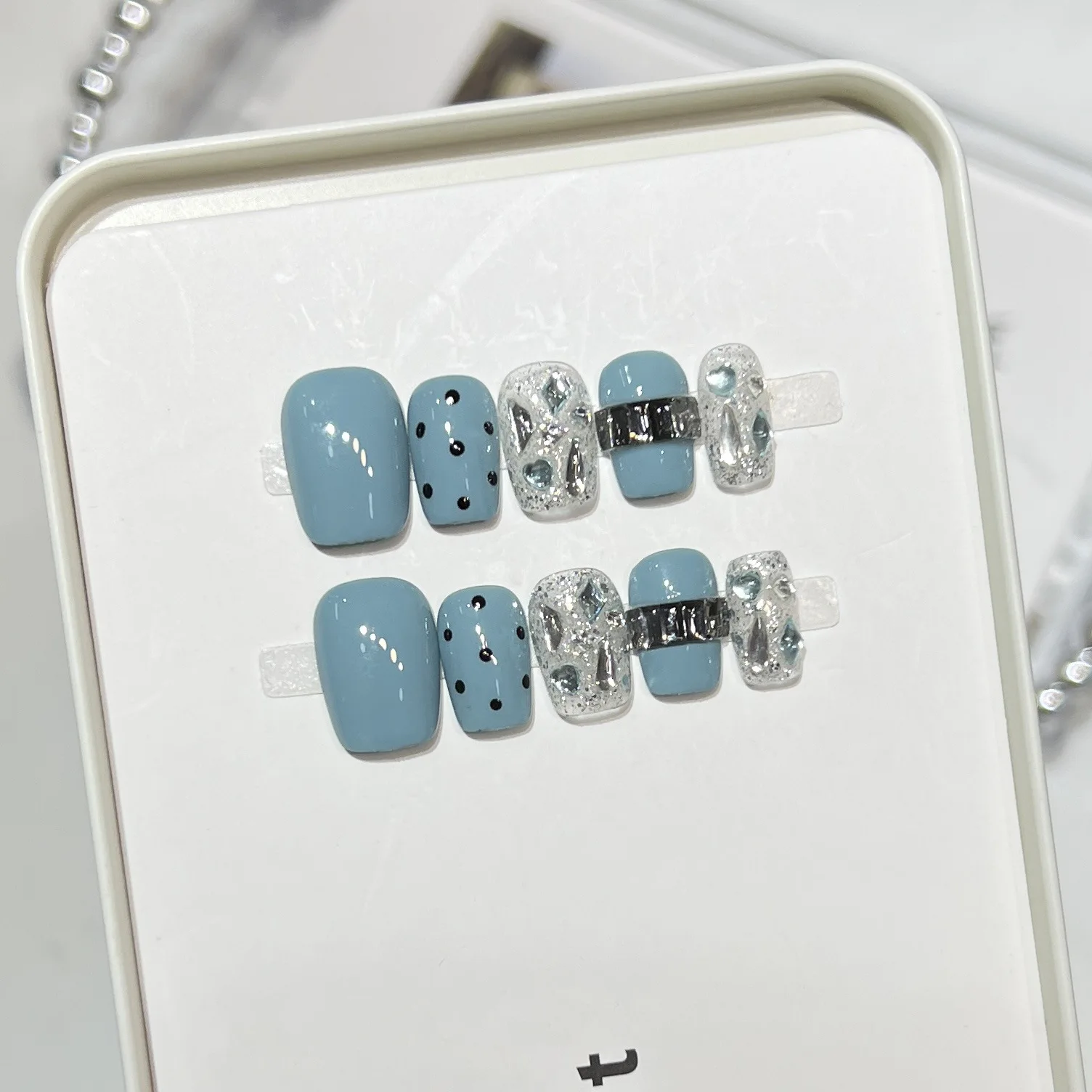 

10pcs Tiffany Blue Handmade Nails Sparkling Polka Dot Diamonds Press on Nail Short Square Full Coverage Nail Tips for Women&Girl
