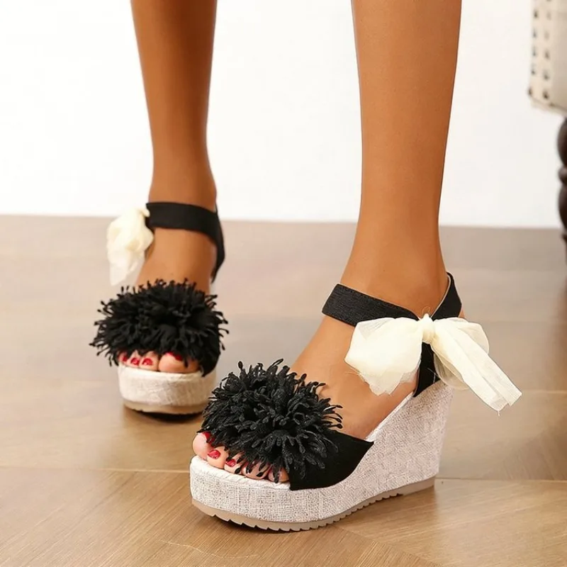 

2026 Women Sandals Platform Comfortable Sexy Slippers Outdoor Wedges Women Shoes Casual Beach New Flower Sandals Slides Women