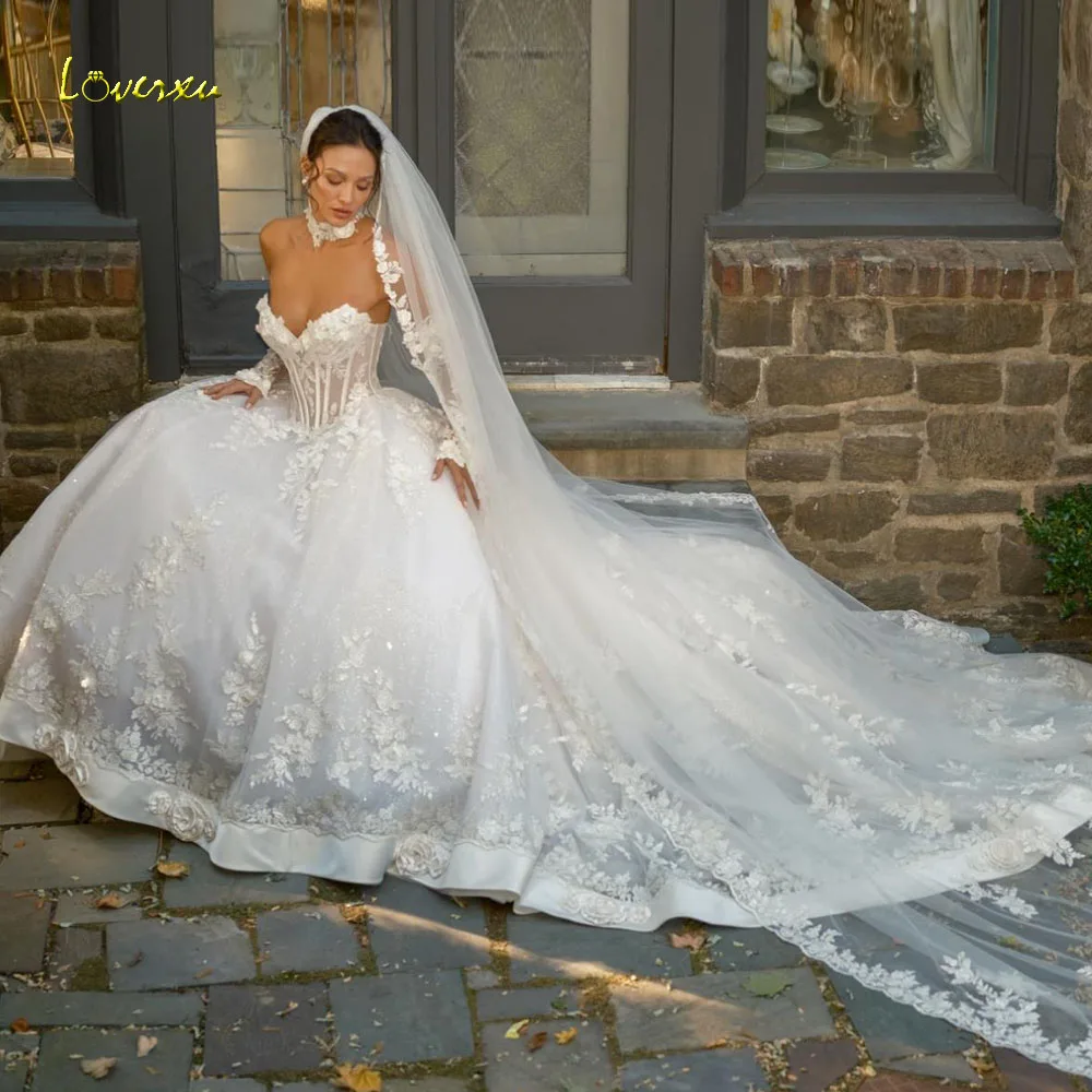 

Loverxu A-Line Delicate Wedding Dresses Strapless Sleeveless Vestido De Novia Lace Appliques Princess Custom Made Bridal Gown