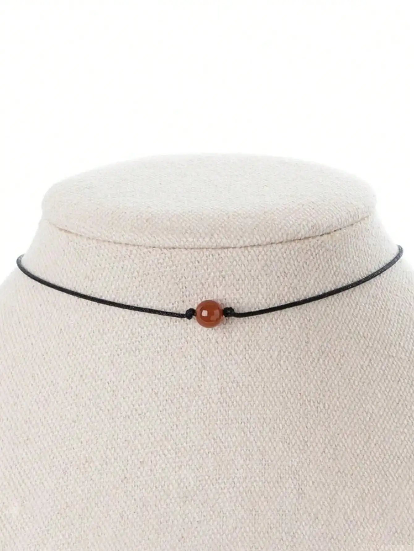 

Ожерелье из саркона на черном шнурке, минималистичное украшение с целебным кристаллом для творчества и мужества