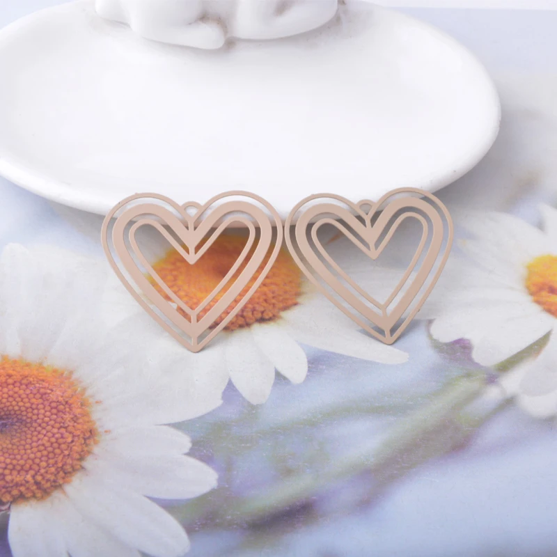 20 Stück AB1700 Messing-Schmuckanhänger in Hellgolden, bemalte Herzanhänger, DIY-Accessoires für Damenohrringe – Detail 8