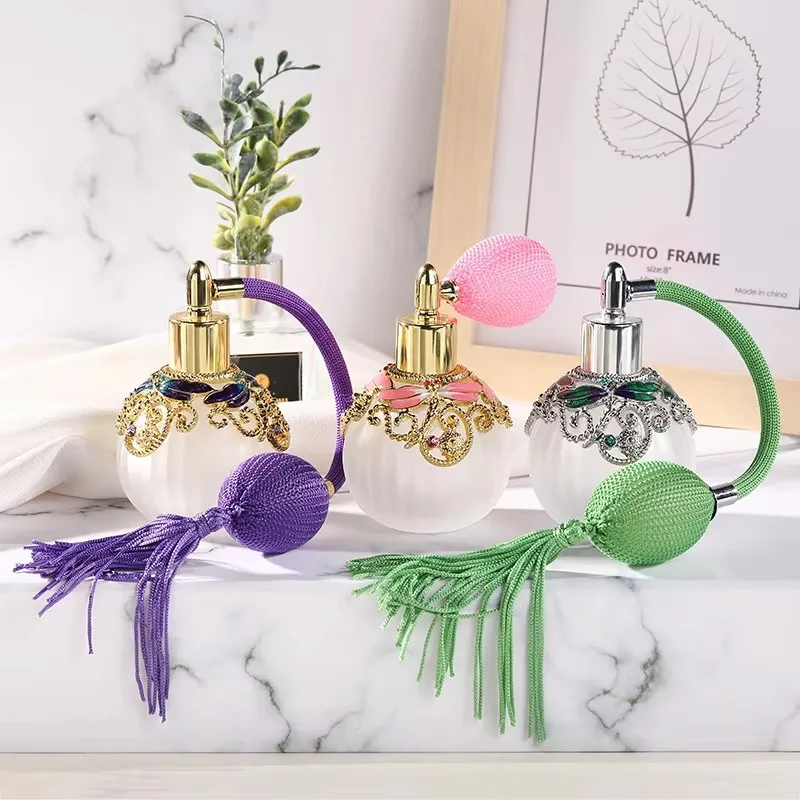 

60pcs Luxury Colorful Dubai Custom Empty 50ml Round Atomizer Pump Spray Glass Metal Refillable Perfume Bottle