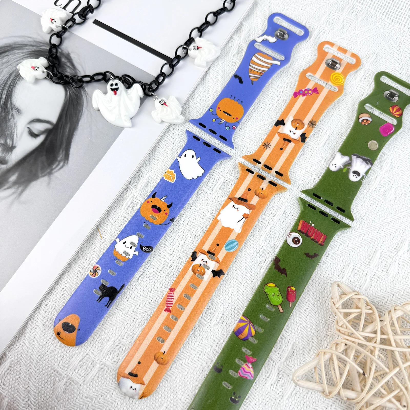 Cinturino in silicone stampato con fantasmi misteriosi per Apple Watch 11 10 9 8, cinturino serie Halloween per cinturino iWatch 46/44/42/41mm