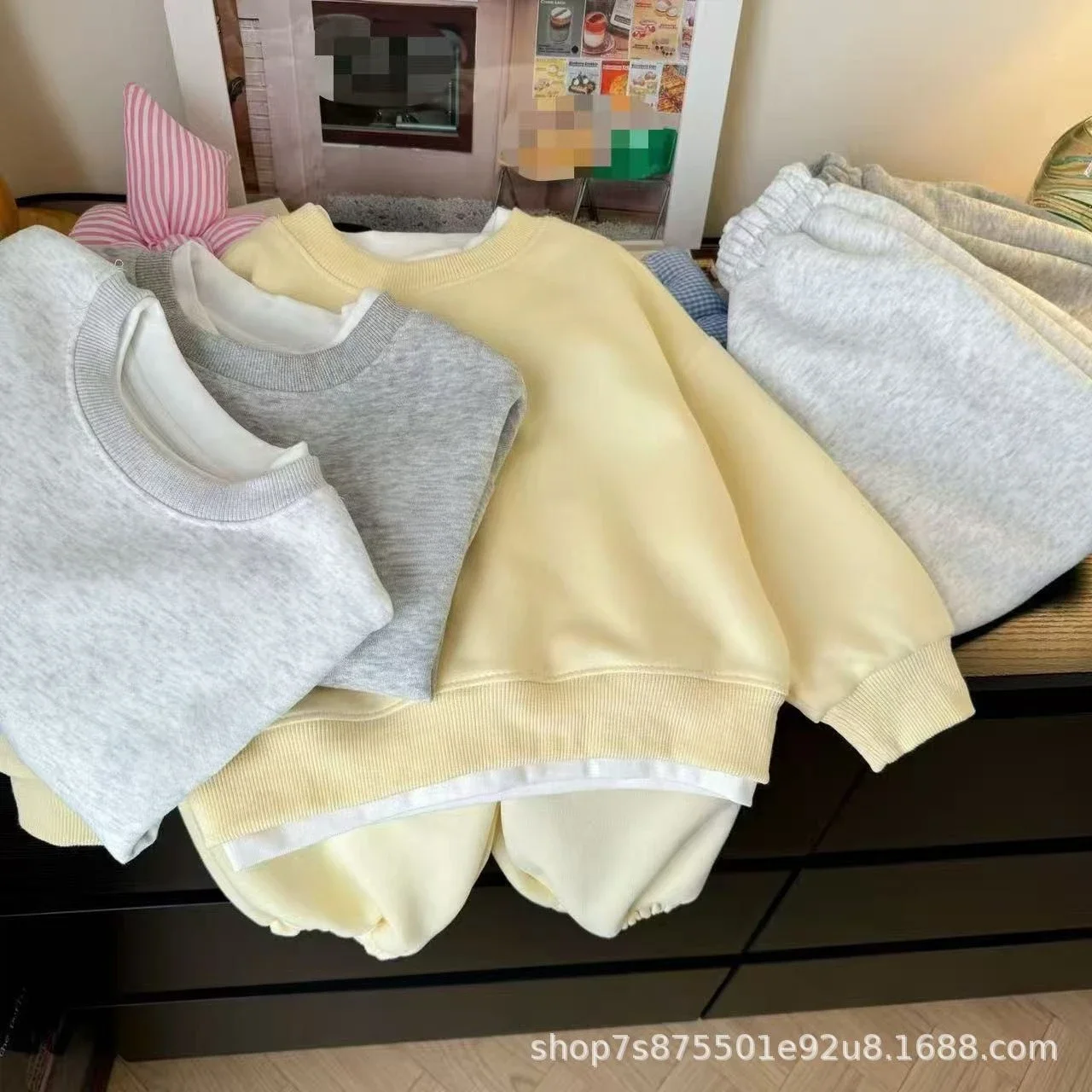 Herbstliche Kinder-Sweatshirt-Sets, Kinderbekleidung mit langen Ärmeln, Freizeitanzug für Jungen und Mädchen, Pullover + Hose, 2-teiliges Herbst-Trainingsanzug-Set für Teenager. – Detail 7