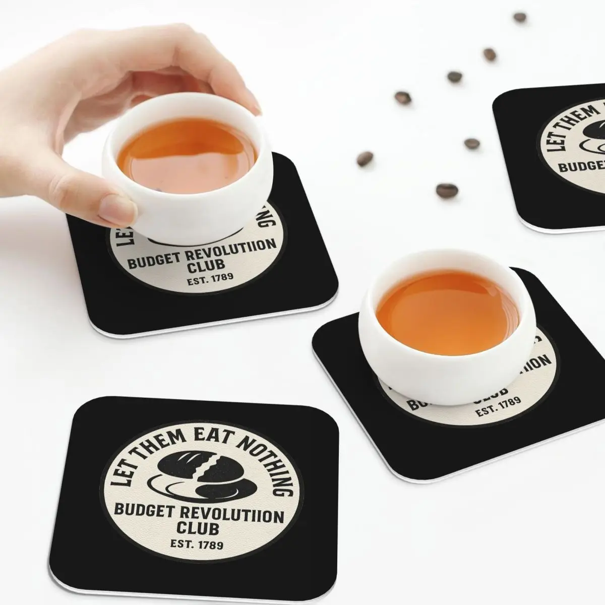 

Let Them Eat Nothing Budget Revolution Клубные подставки Кожаные салфетки Изоляционные кофейные коврики для кухни Набор из 4 шт.