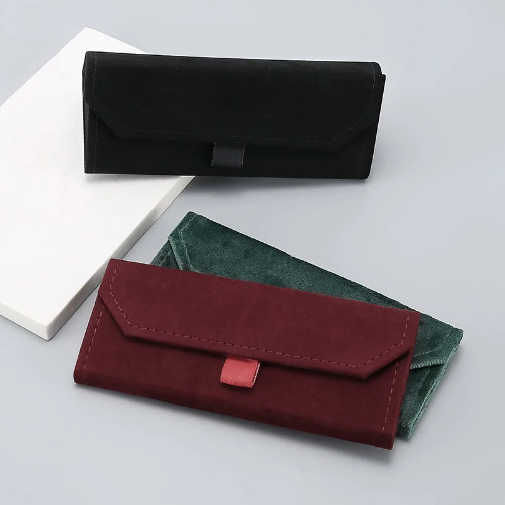 

Noble Triangle Velvet Plush Box Glasses Box Sunglasses Case Glasses Case