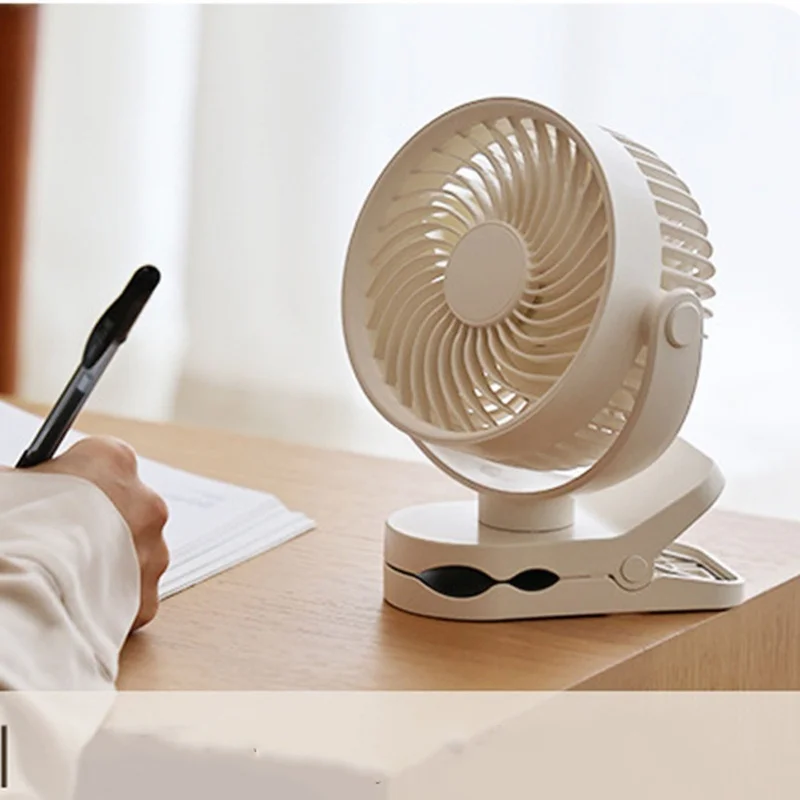 

Clip On Fan USB Rechargeable Quiet 360° Rotatable Small Fan With Clip For Daily Use Beach Camping