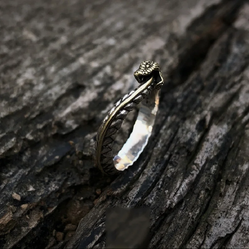 Vintage Ouroboros Snake Ring Men Jewelry Adjustable Exquisite Carved Snake Ring S925 Male Gold Collision Tail Finger Accessories