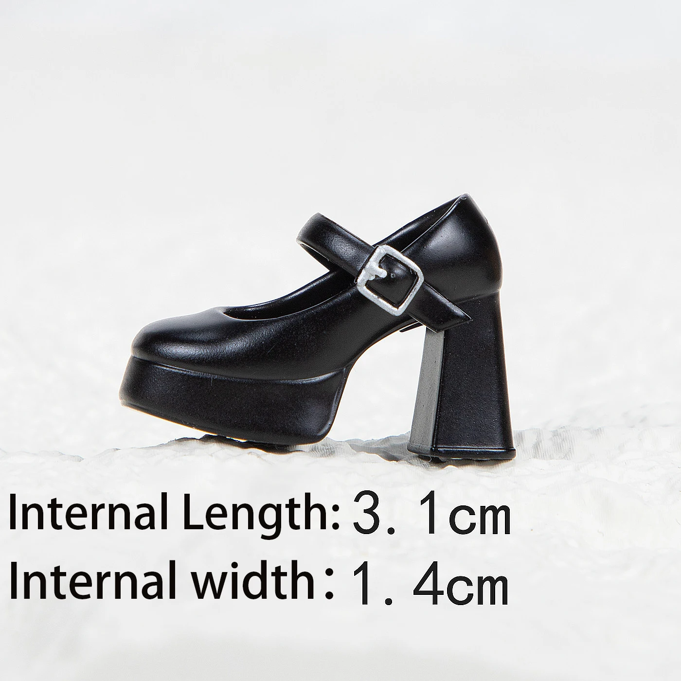 3.1cm*1.1cm Blyth Doll Mary Jane Pumps Shoes 1/6 Bjd Doll Plastic Shoes Toy Accessories For Ob22 Ob24 1/6 Azone P20 Body view 3