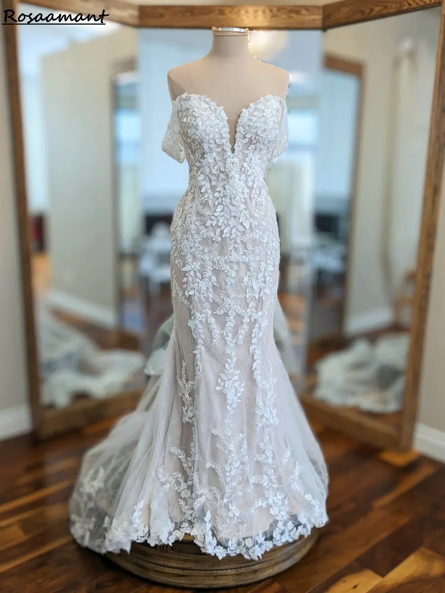 

2025 Off The Shoulder Mermaid Wedding Dresses Floral Appliques Lace Country Bridal Gowns