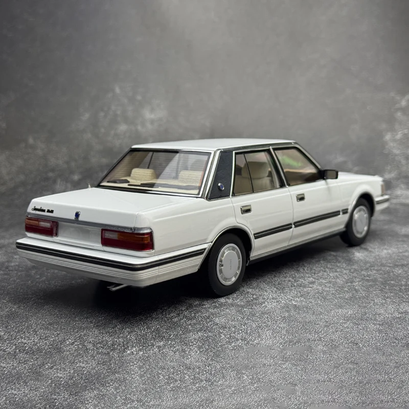 Toyota Crown MS122 – jouets en alliage moulé sous pression, échelle 1:18, voitures Vintage, modèle classique nostalgique, Souvenir pour adultes, cadeaux, affichage statique
