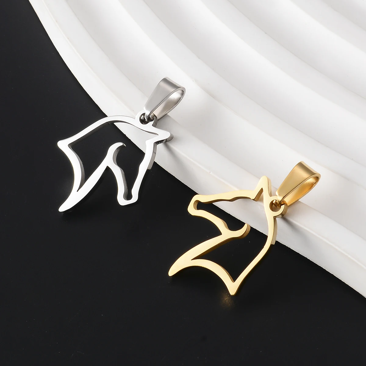 6Pcs Wholesale Horse Head Charm Tag Jewelry Stainless Steel Necklace Pendant High Polished Jewelry