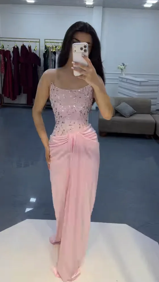 

Eye Catching Pink Evening Dress Major Beading and Crystal on Top Party Gowns