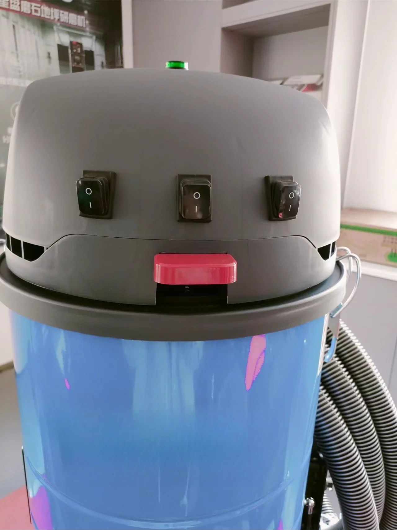 سعر المصنع تصفية 220 فولت 110 فولت آلة تنظيف الأرضيات الصناعية الثقيلة مكنسة كهربائية للغبار والأرضيات الخرسانية