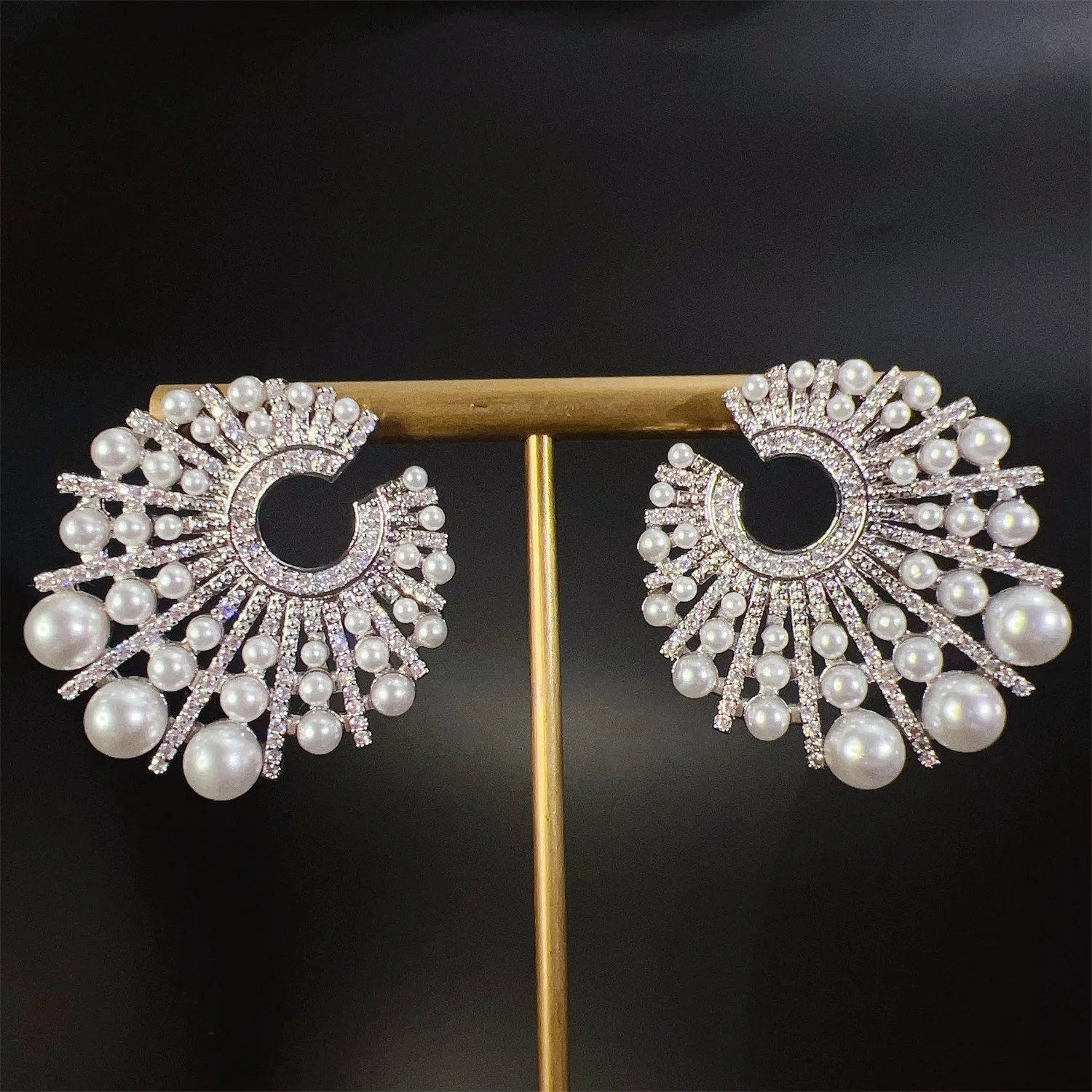 

Элегантные художественные жемчужные серьги, женская одежда, легкие роскошные ювелирные аксессуары, подходящие для свадьбы, свадебные праздничные подарки E372